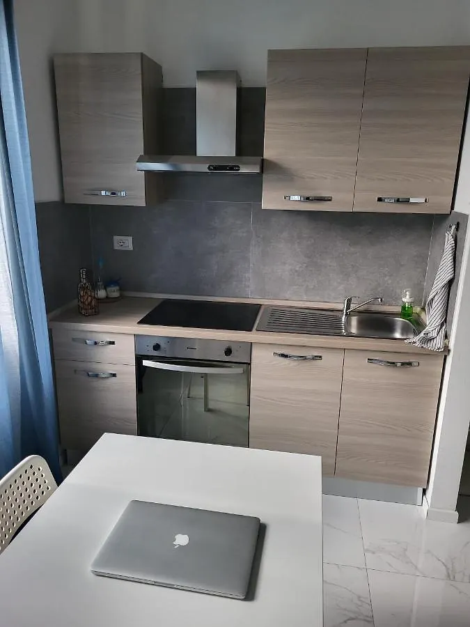 Maison Sion Milano 0*,  Italia